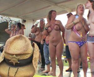 Immense breasts competition